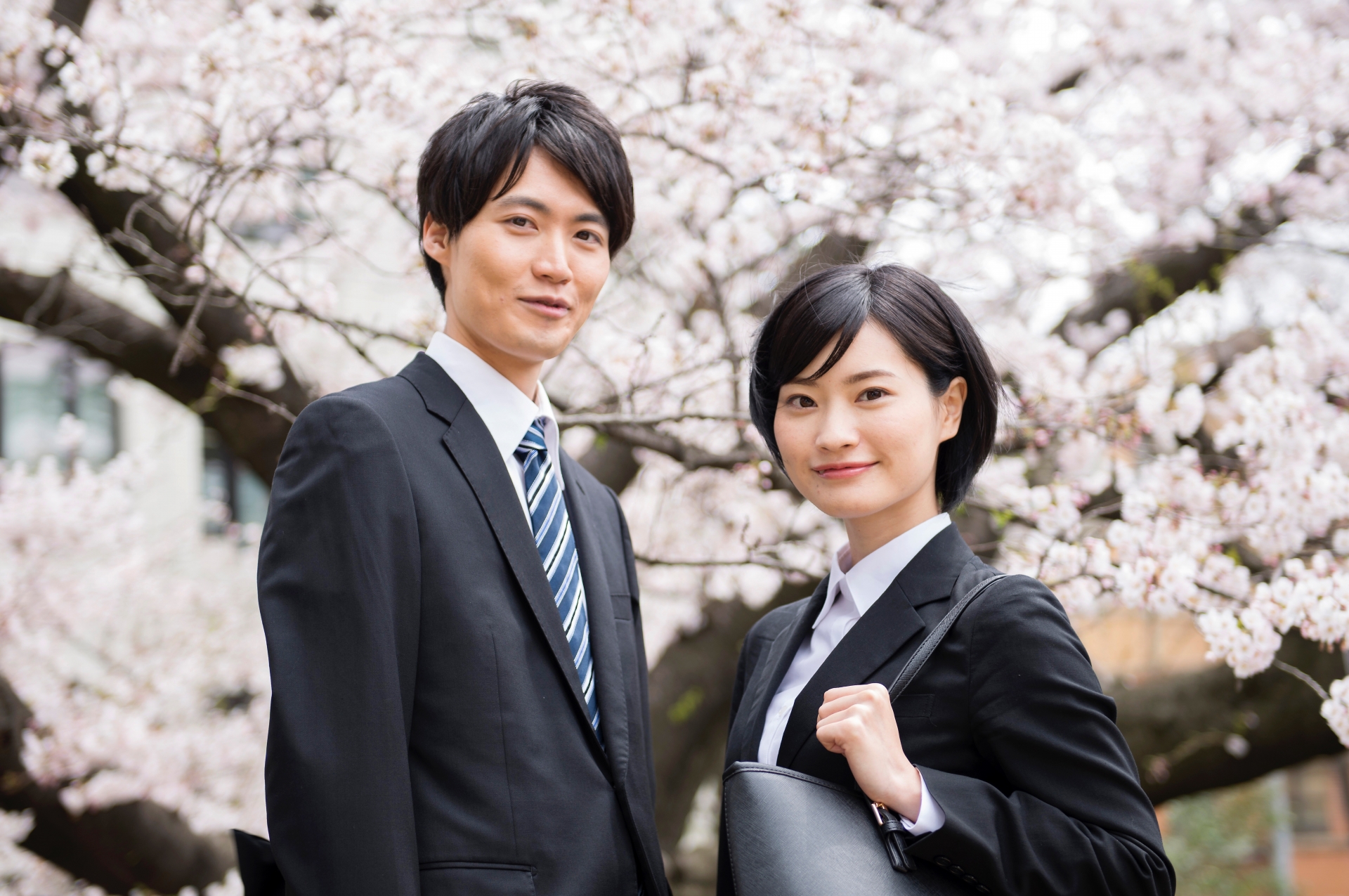 イメージご家族に異動（出生・就職など）があった際には手続きが必要です
